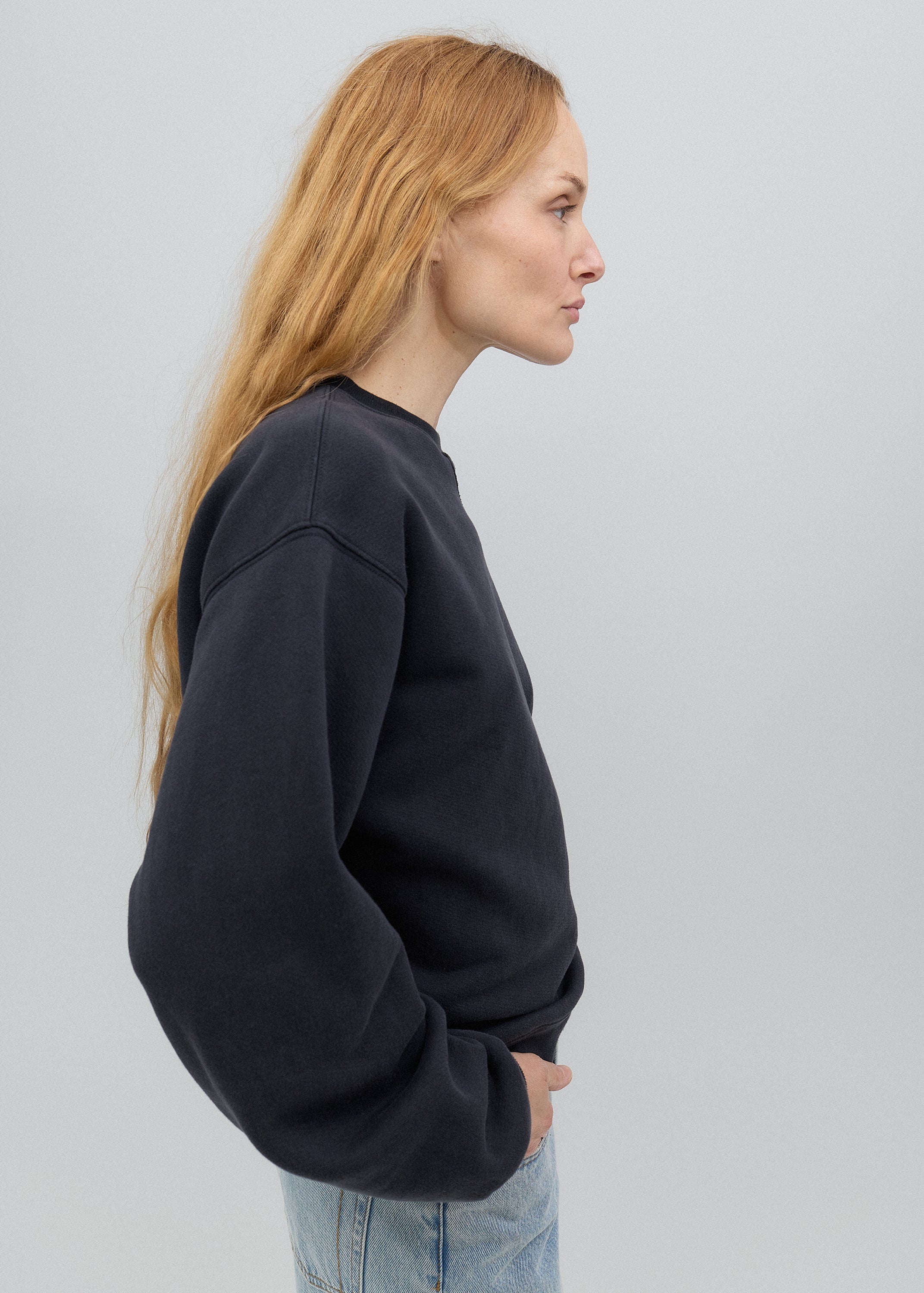 The Sweatshirt in Black