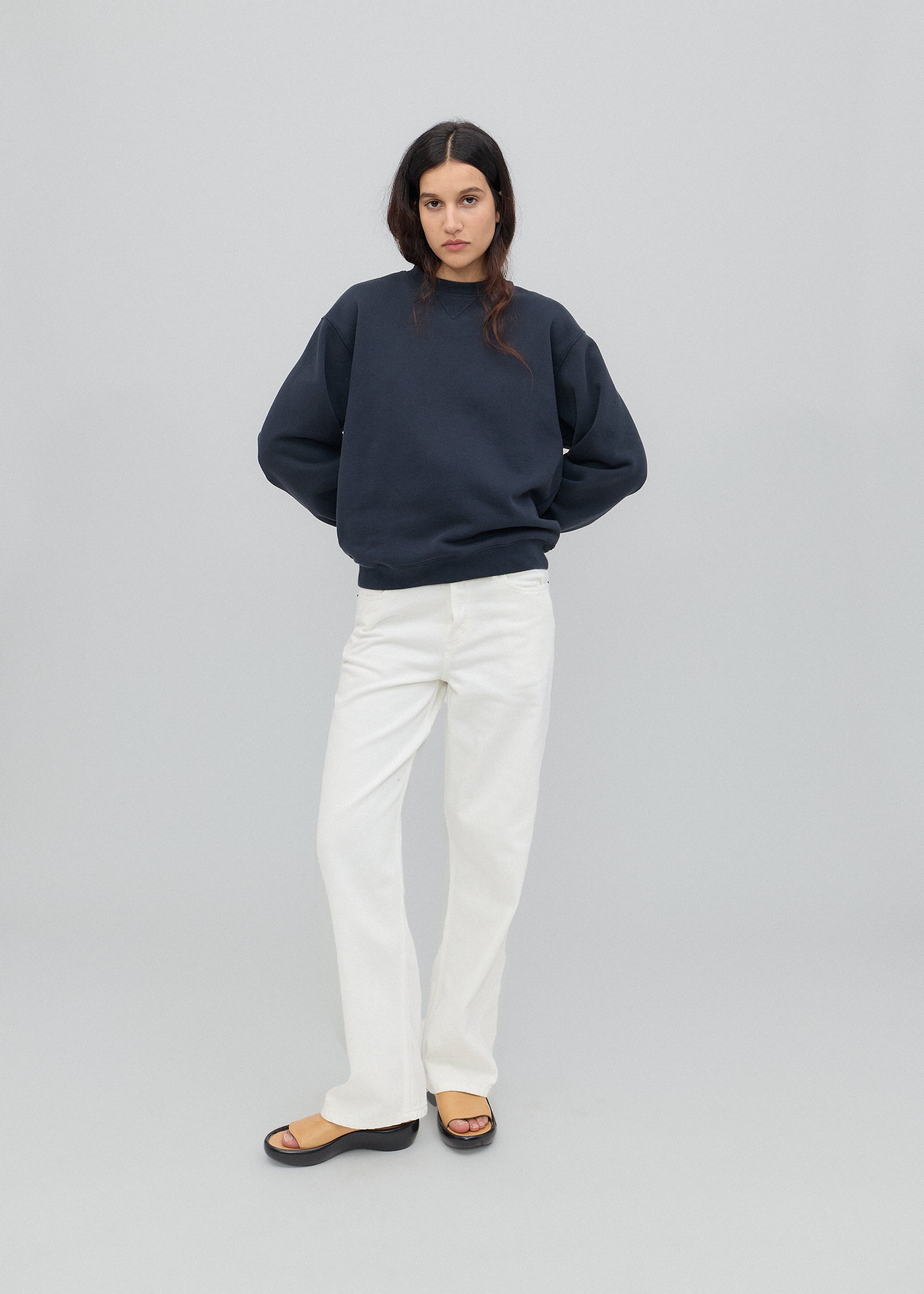 The Sweatshirt in Navy