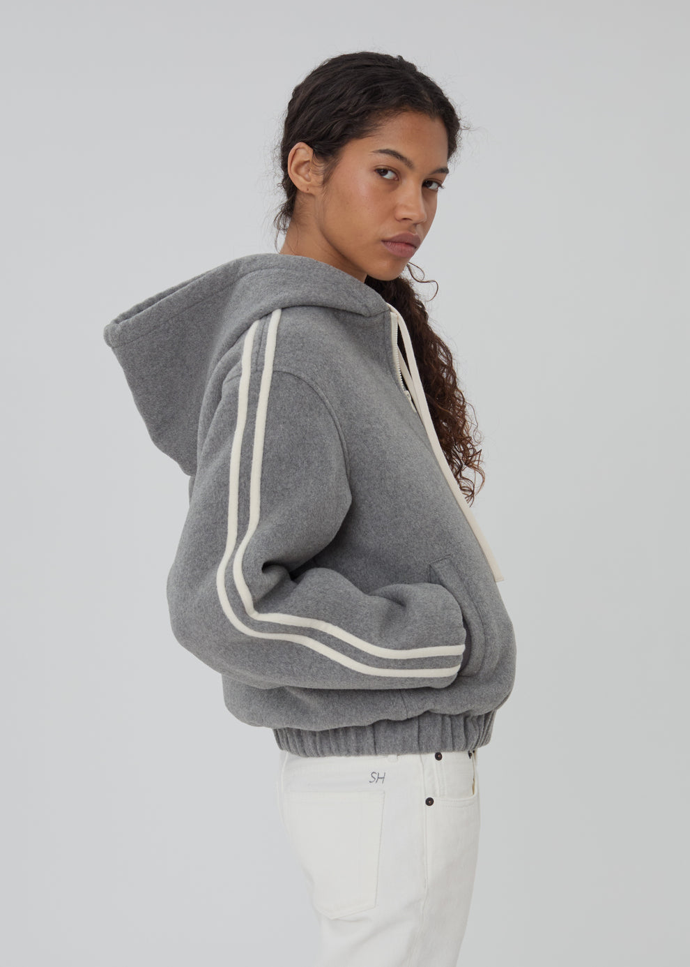 Boyfriend Zip in Grey