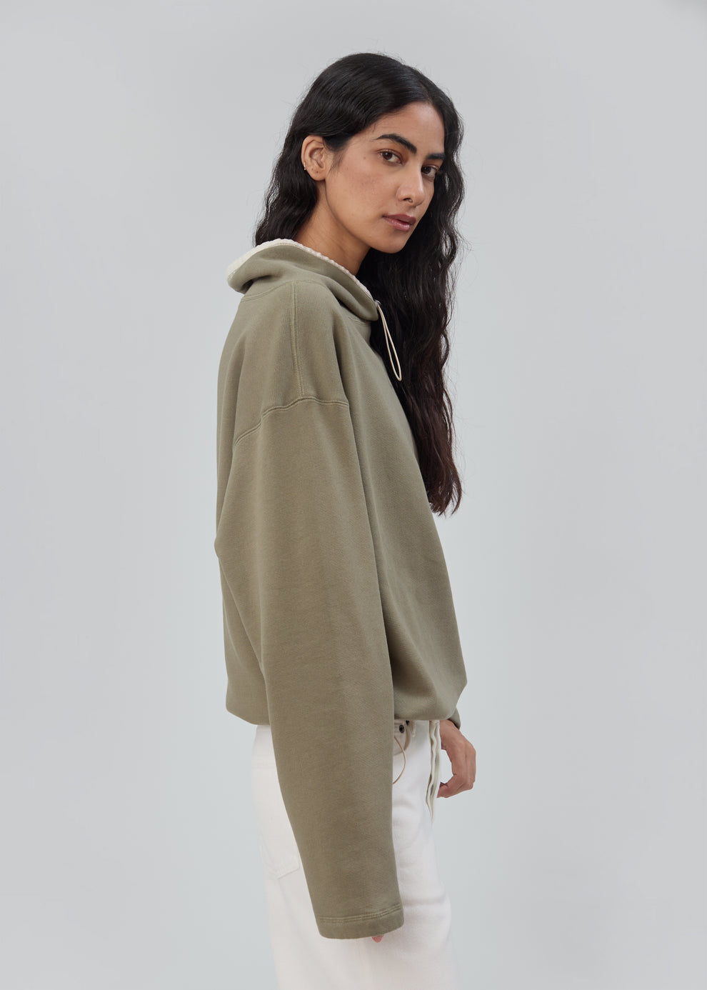 Rec Pullover in Army Green