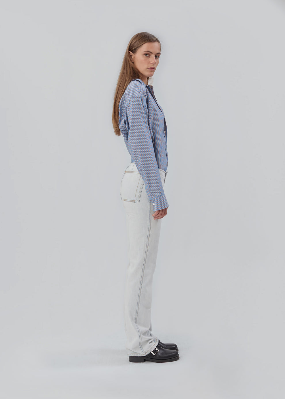 11 Jean in Drift Blue