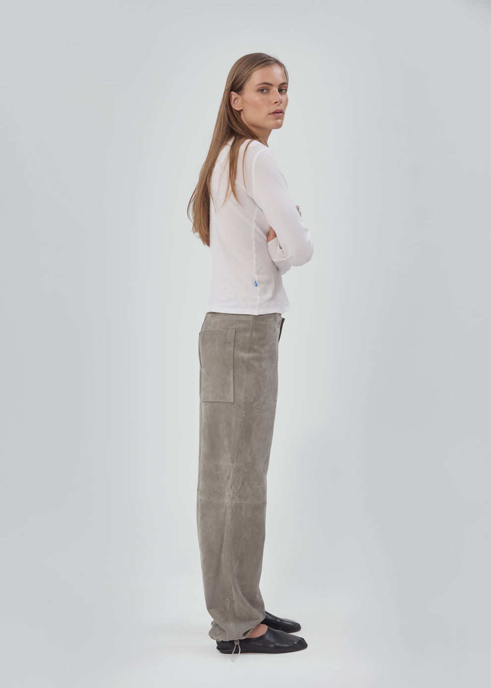 Sport Jean in Smoke Suede