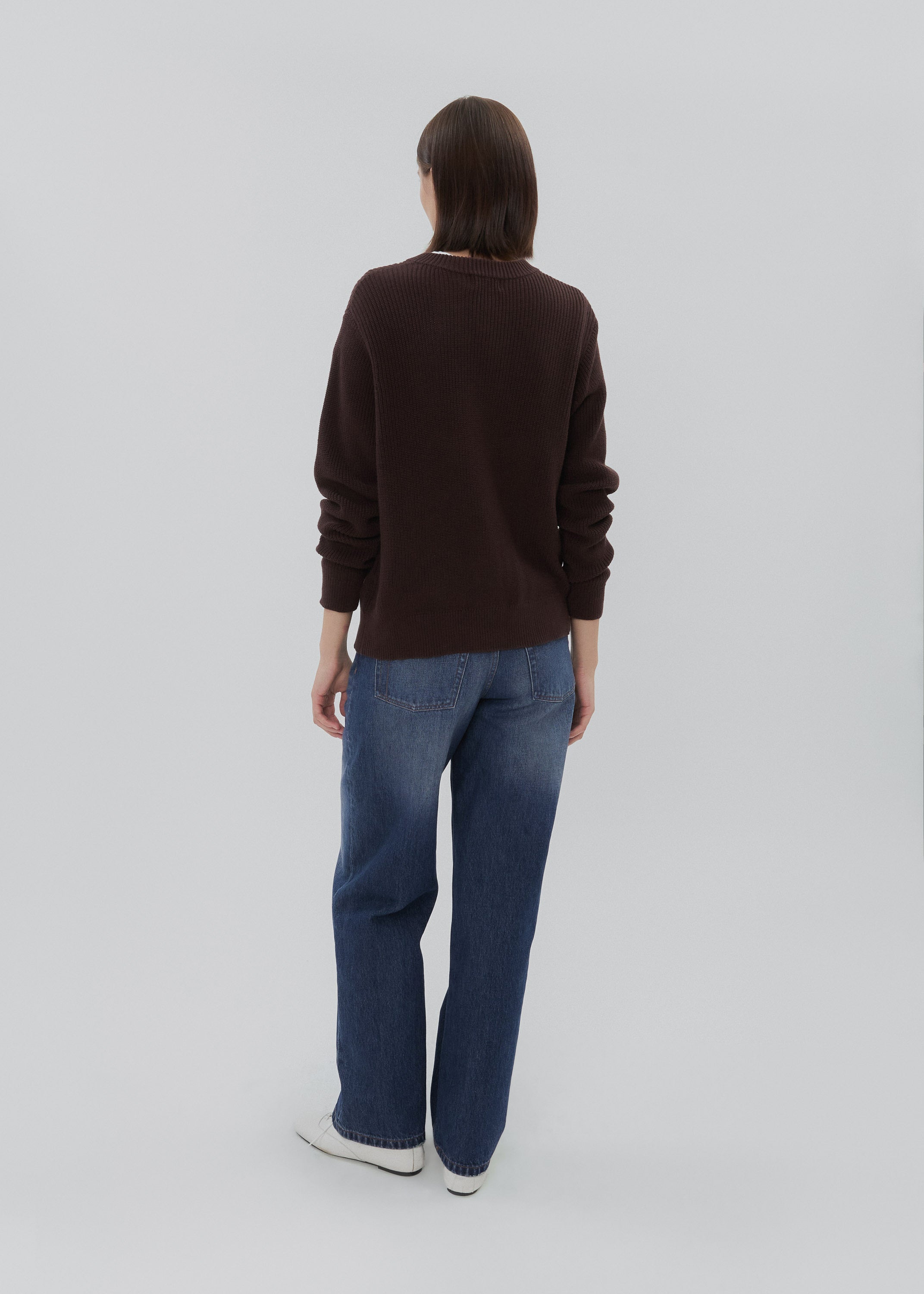 Hotel Sweater Long Sleeve in Chocolate