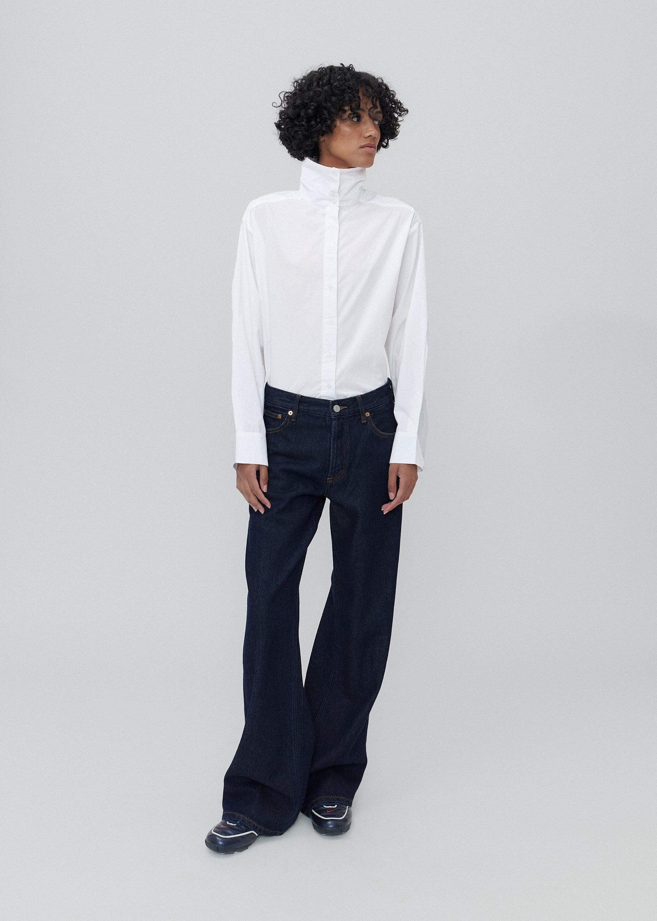 Walker in Cloud Indigo Indigo